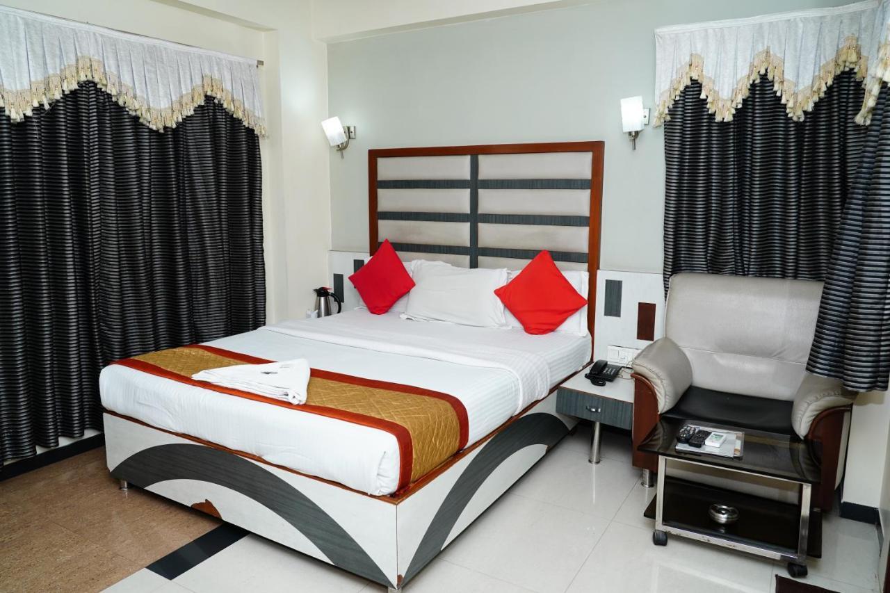 Marshall The Hotel Ahmedabad Exterior foto