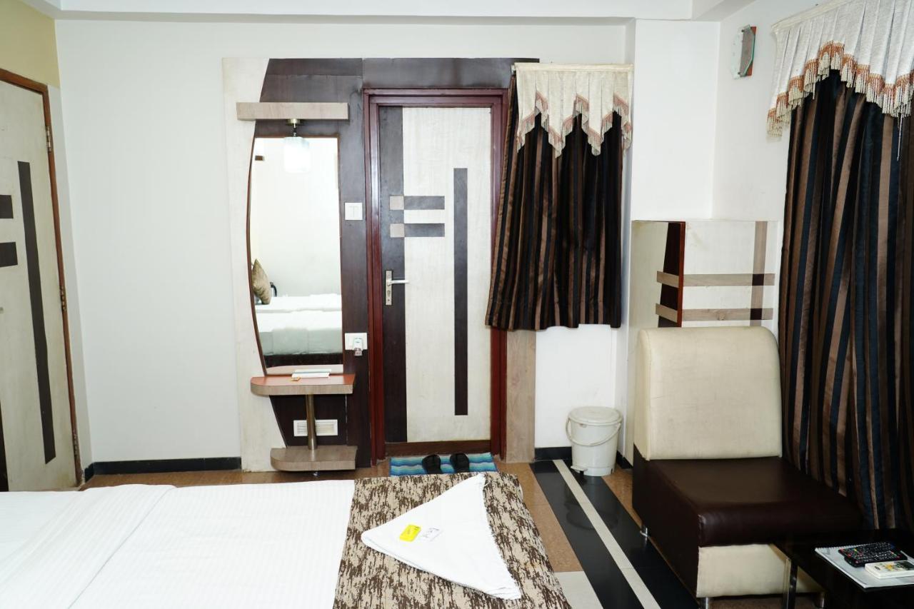 Marshall The Hotel Ahmedabad Exterior foto