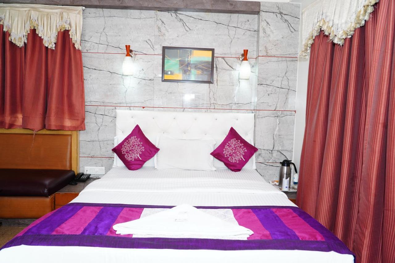 Marshall The Hotel Ahmedabad Exterior foto
